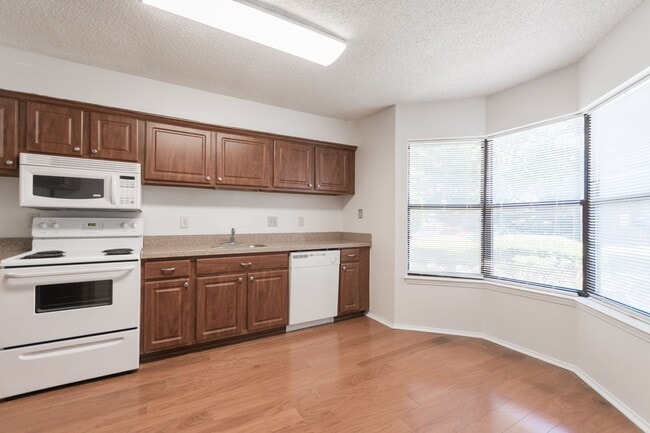 Building Photo - 2BR/2.5BA condo in Brandon Mill Farms in S...