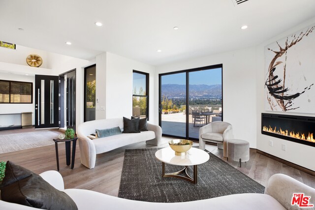 Foto del edificio - 12480 Viewcrest Rd