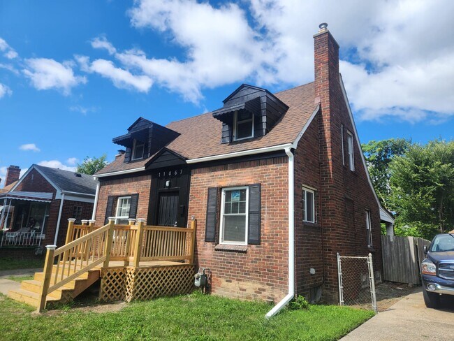 Building Photo - 11067 Wayburn St