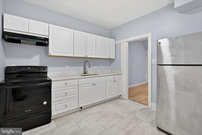 Foto del edificio - 136 Farson St