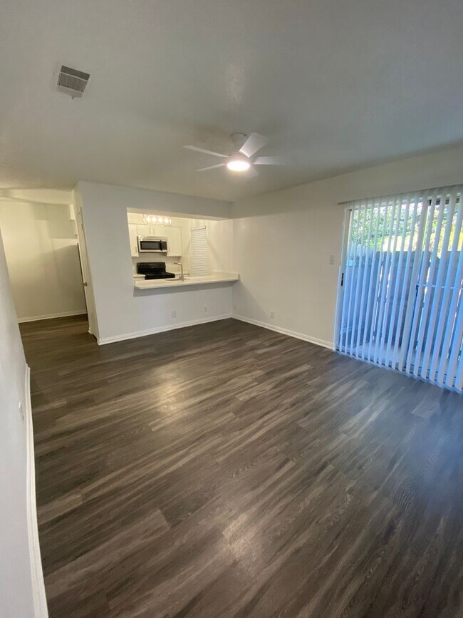 Foto del interior - St. Edwards Place Apartments