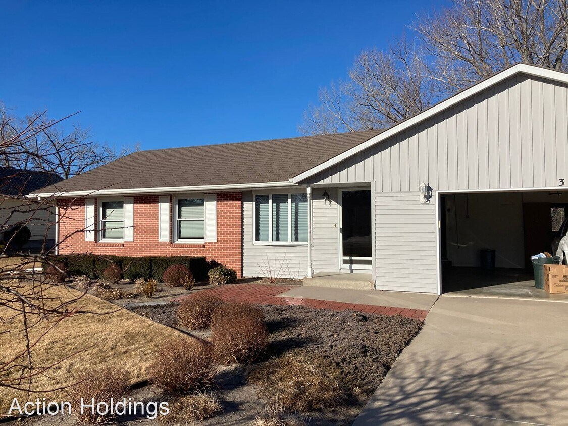 3 br, 1.5 bath House 320 Campbell Ave House for Rent in Doniphan