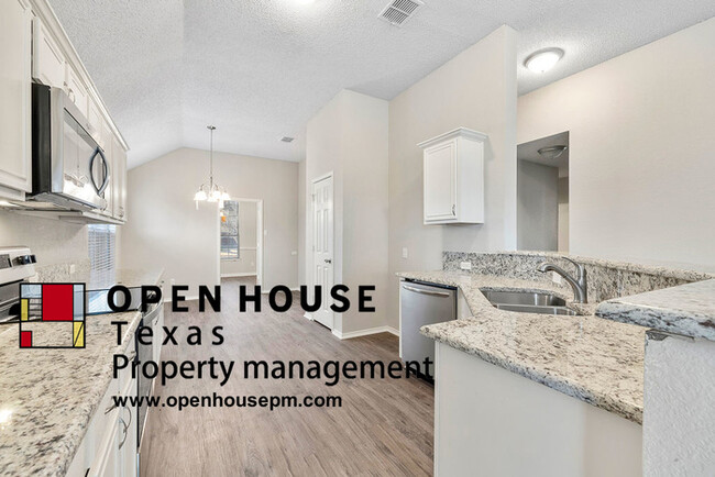 Building Photo - 8028 Gila Bend Ln, Fort Worth