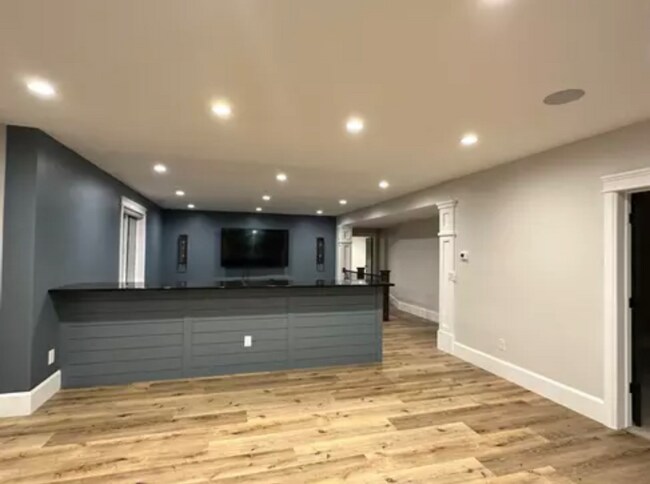 Building Photo - 688 N 120 W