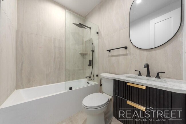 Foto del edificio - Studio Residences with Modern Finishes in Prime Bed-Stuy