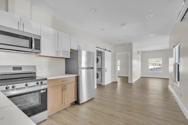 Building Photo - 3000 T St