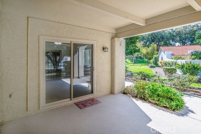 Building Photo - 5503 Paseo Del Lago W