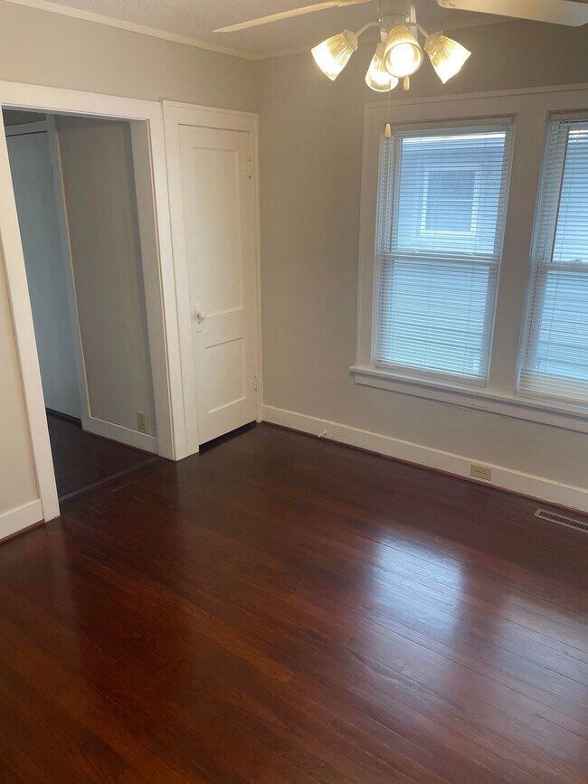 Foto del edificio - 1029 E 21st Ave