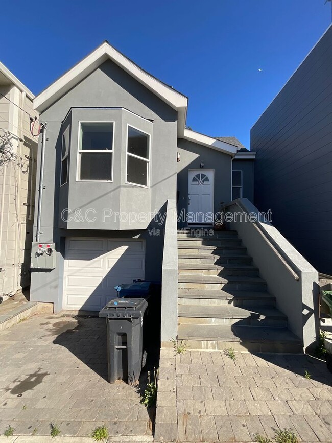 Building Photo - 182 Los Olivos Ave