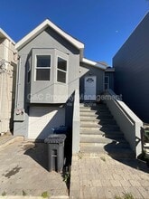 Building Photo - 182 Los Olivos Ave