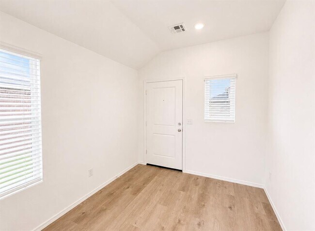 Foto del edificio - 12917 Florence Ln