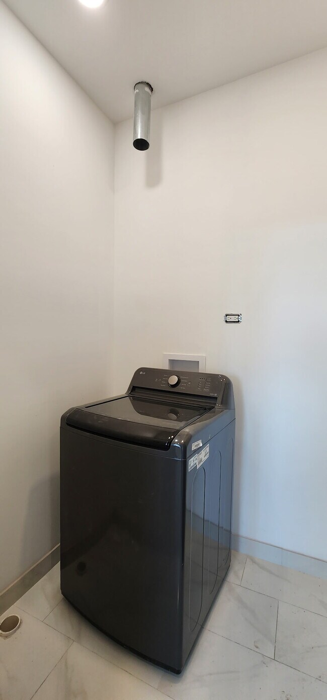 Foto del edificio - 2552 S Central Park Ave