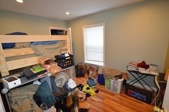 Building Photo - 32 Roundy St