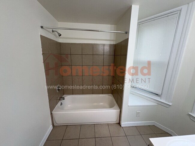 Foto del edificio - 317 Felton Ave