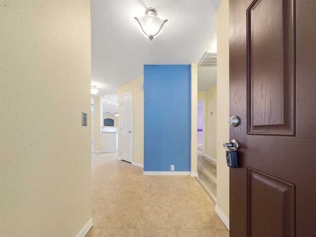 Foto del edificio - 4927 Deep Glen Ln