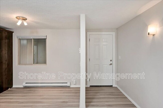 Foto del edificio - 2085 Brittany Ln