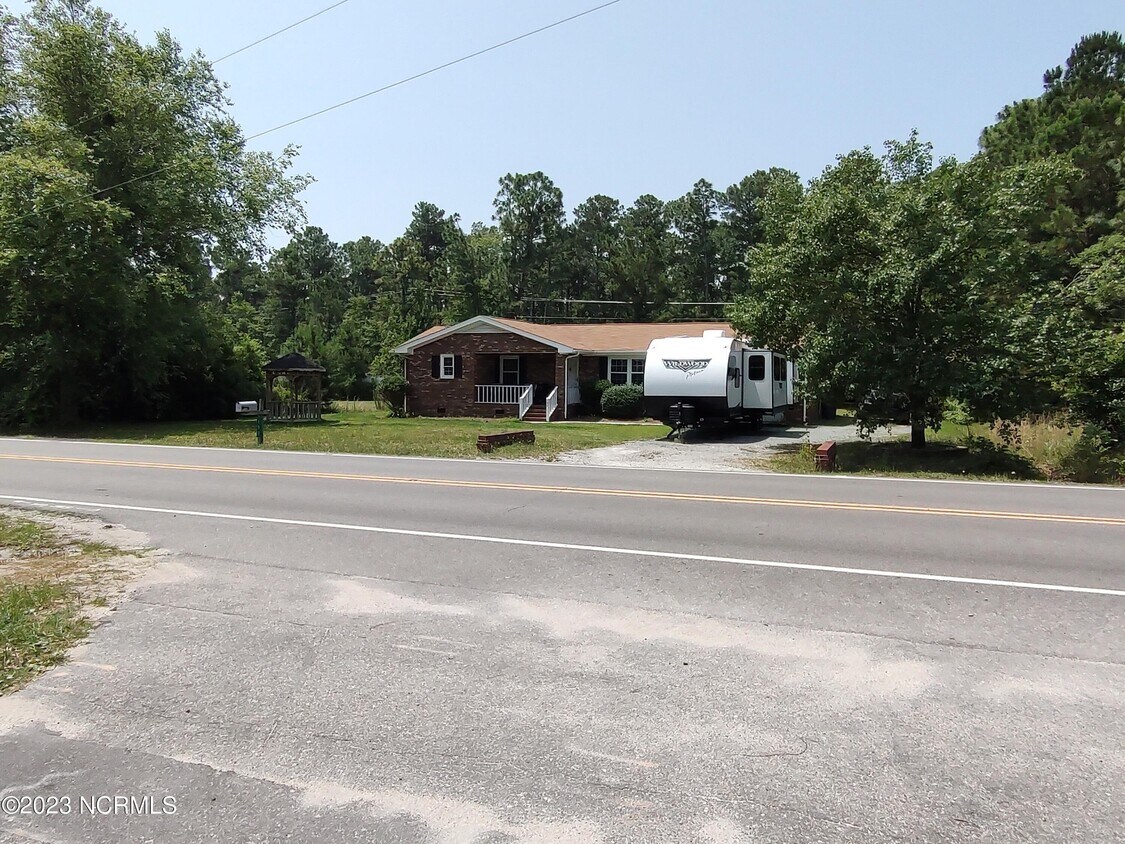 152 Sloop Point Loop Rd, Hampstead, NC 28443 House Rental in