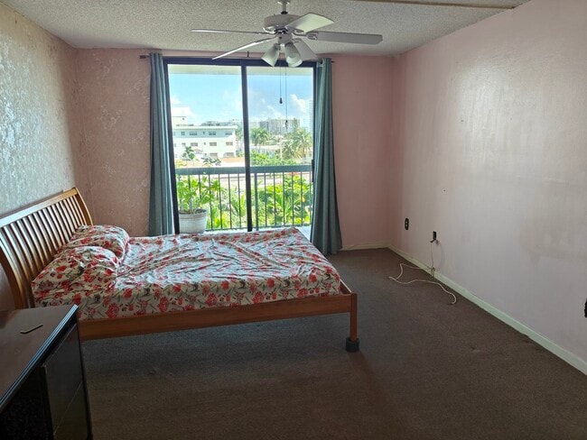 Bedroom - 8100 Byron Ave