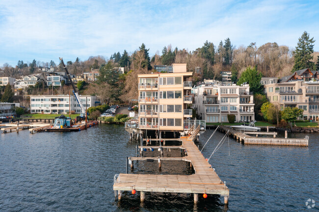 Building Photo - Reef Apartments