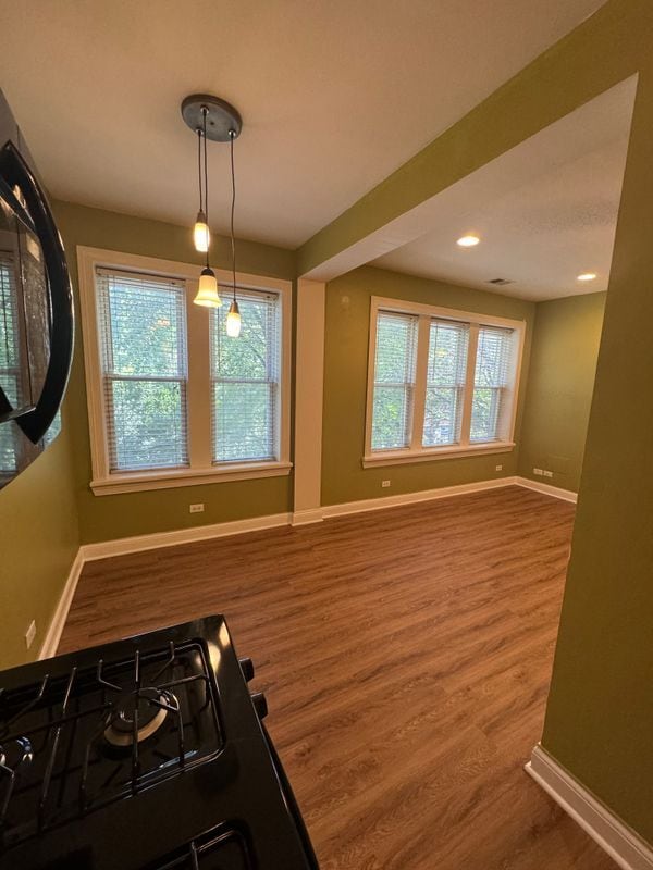 Building Photo - 6812 N Wayne Ave