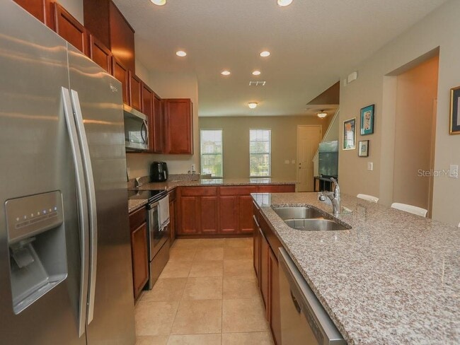 Foto del edificio - 15525 Honeybell Dr