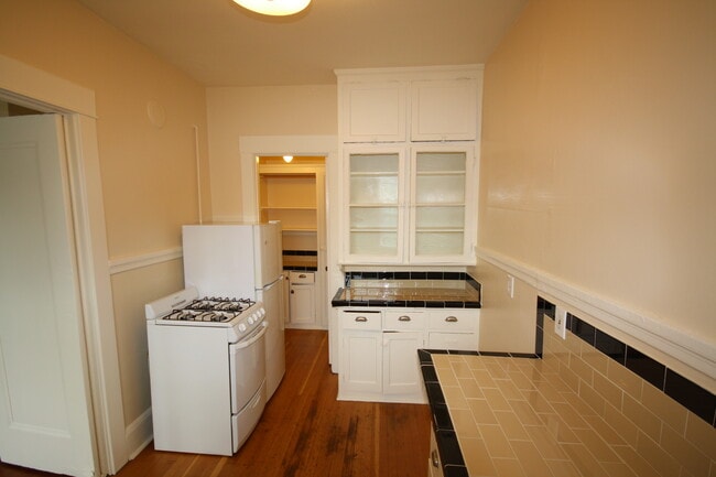 Foto del edificio - 910 Southeast 37th Avenue
