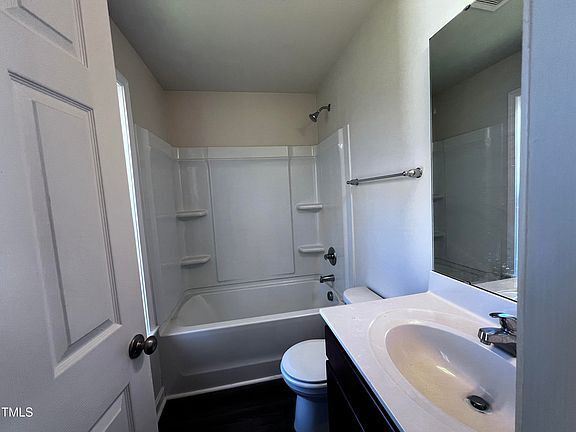 Foto del edificio - Build Equity While Leasing - Lease and Own...