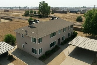 Building Photo - 4064 E Dwight Way