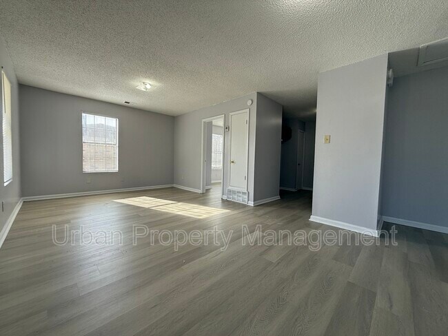 Foto del edificio - 3431 Forrester Rd