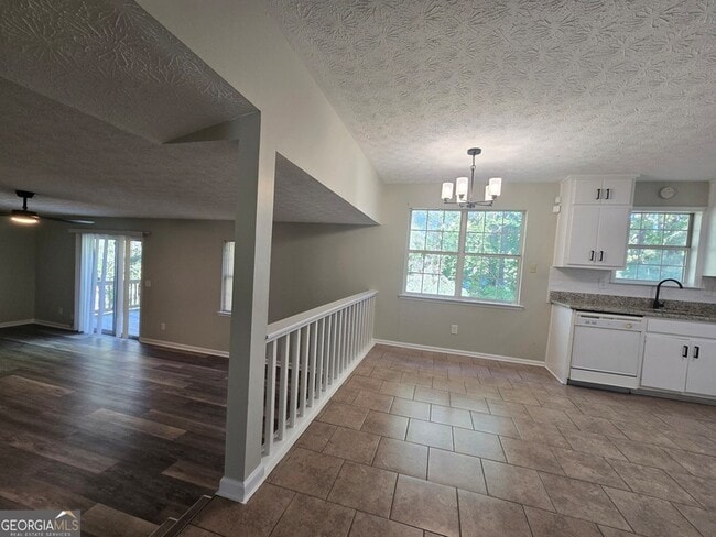 Building Photo - 938 Iron Gate Blvd