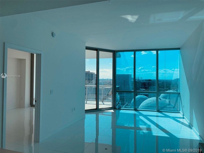 Foto del edificio - 851 NE 1st Ave