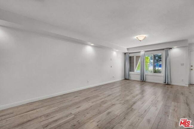 Building Photo - 8025 Redlands St