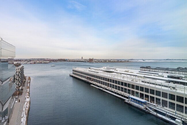 Foto del edificio - 150 Seaport Blvd