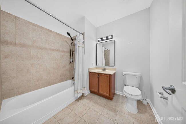 Foto del edificio - 645 Doral Ct