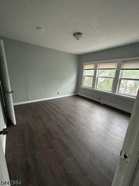 Foto del edificio - 176 Goldsmith Ave