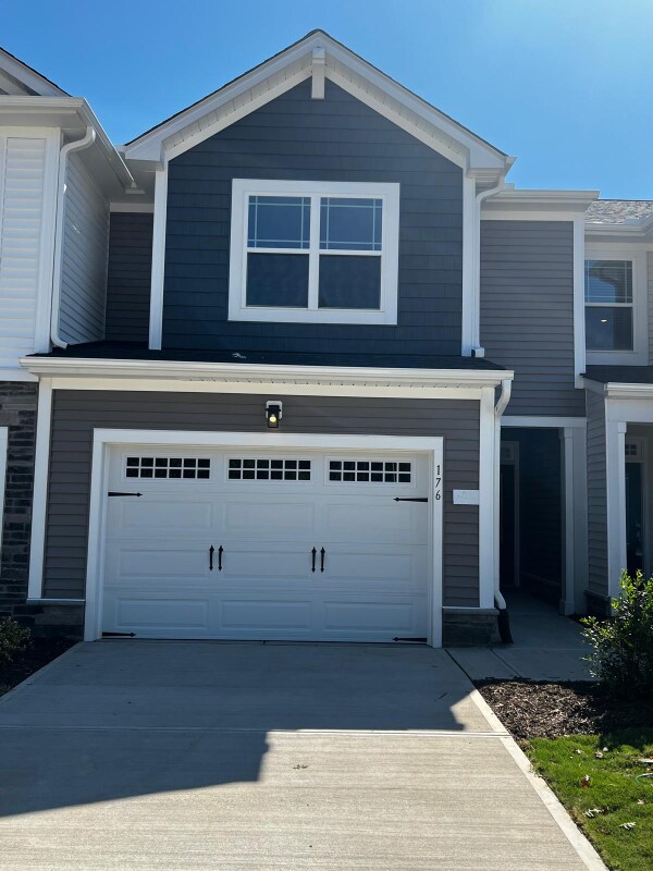 Foto principal - 176 Kobus Ct