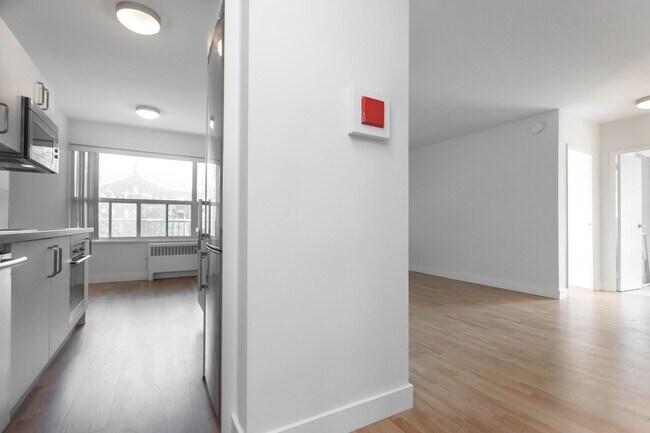 Photo du bâtiment - 99 Tyndall Ave