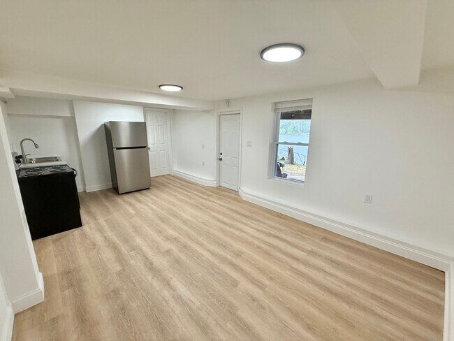 Building Photo - 151 2nd Ave