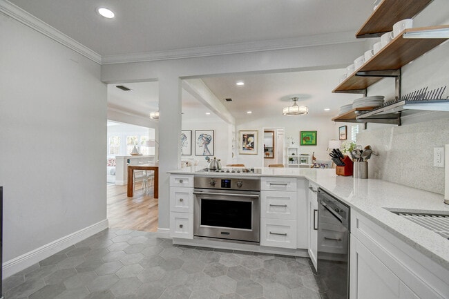 Building Photo - 309 Rilyn Dr