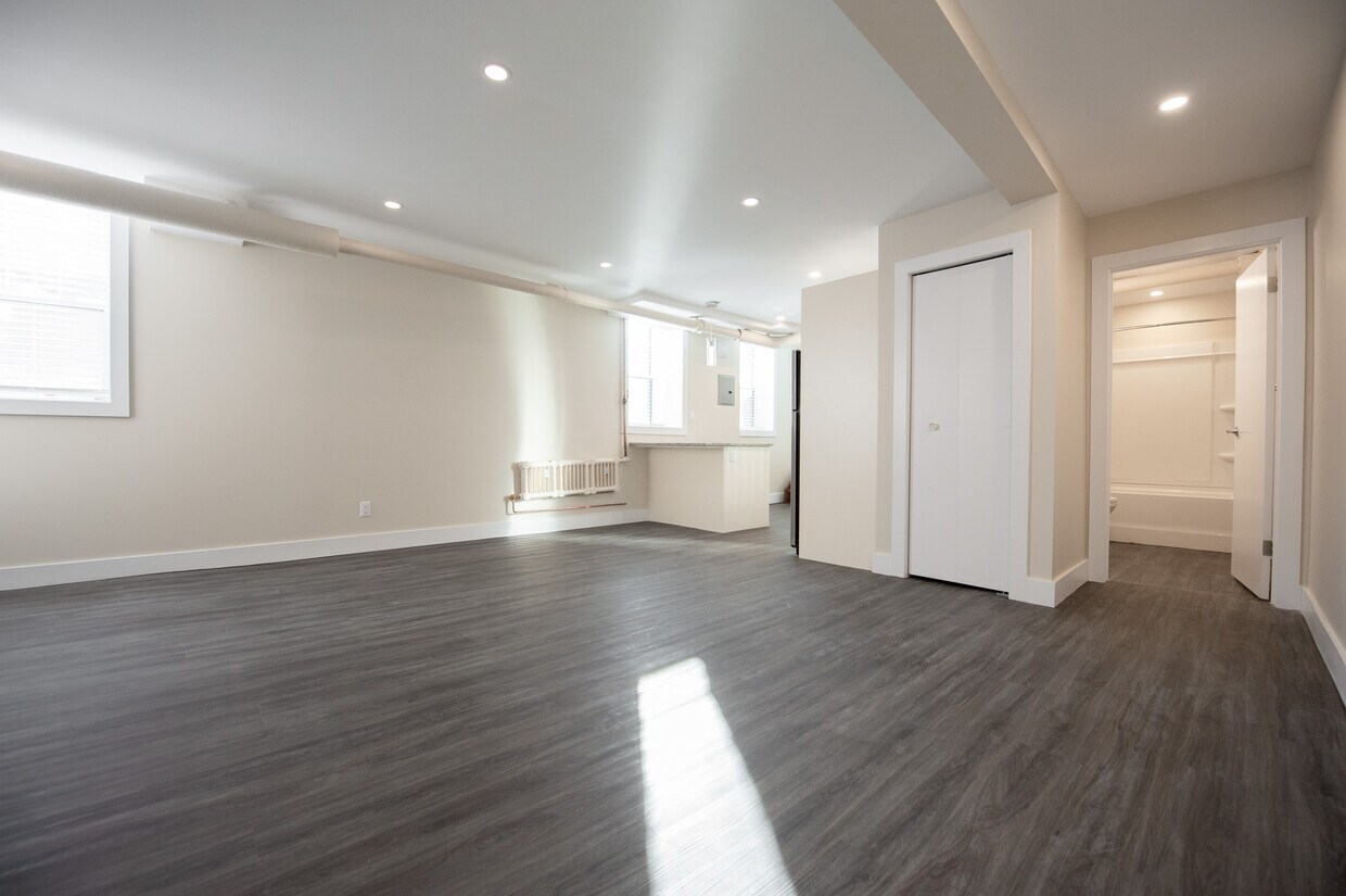 Photo principale - 812 Wolseley Av