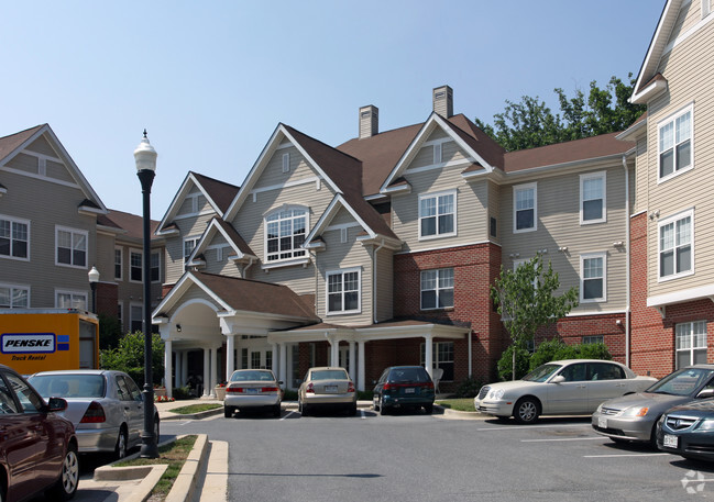 Building Photo - HOC at Willow Manor LLC - Colesville