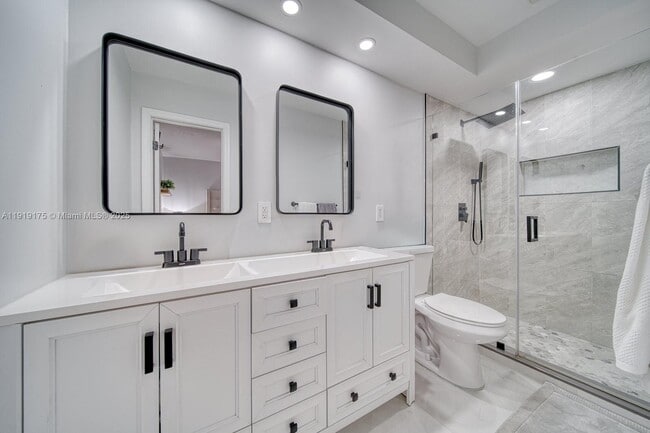 Foto del edificio - 10520 SW 46th Terrace