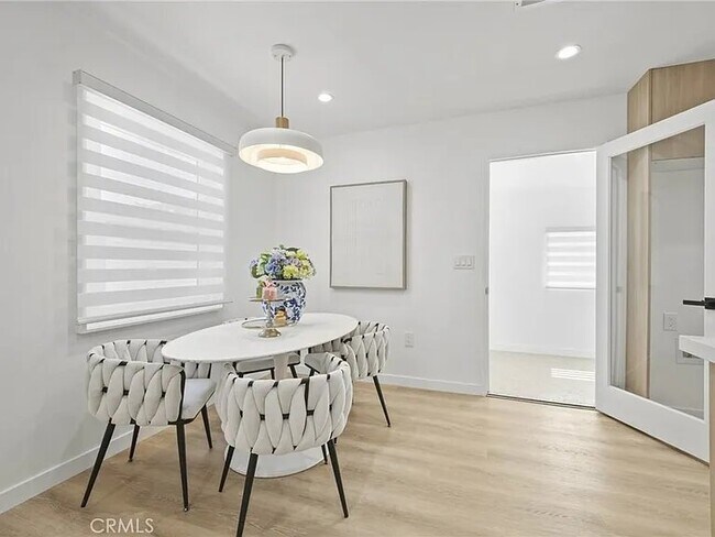 Foto del edificio - 12572 Barbara Ave