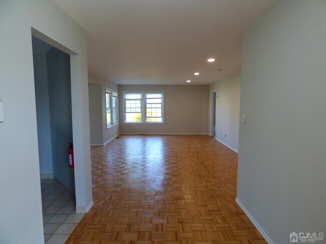 Foto del edificio - 3 Rutherford Hayes Dr