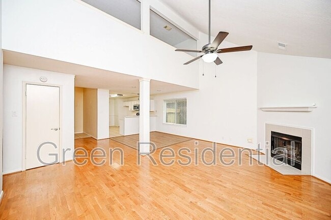 Building Photo - 14310 Cypress Meadow Dr