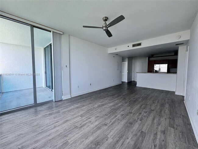 2641 N Flamingo Rd Unit 2603N - 2641 N Flamingo Rd Unit 2603n Sunrise Fl Building Photo 