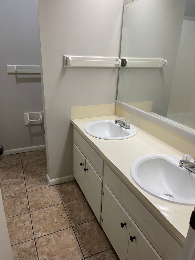 Foto principal - 8266 Bayou Fountain Ave