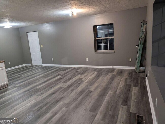 Building Photo - 1769 Teamon Rd