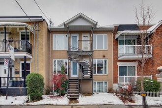Building Photo - 6580 Rue Chabot