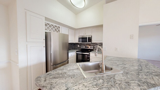 Interior Photo - Ashton at Waterford Lakes